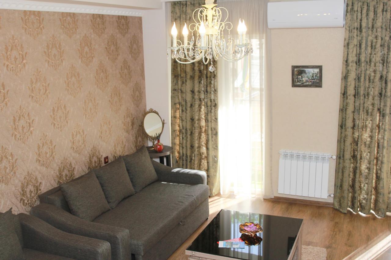 Salounique Lux Apartment Tiflis Dış mekan fotoğraf